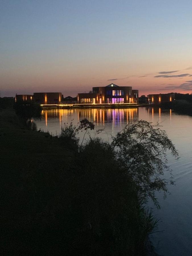 Lakeside Fishing Lodges Boston Buitenkant foto