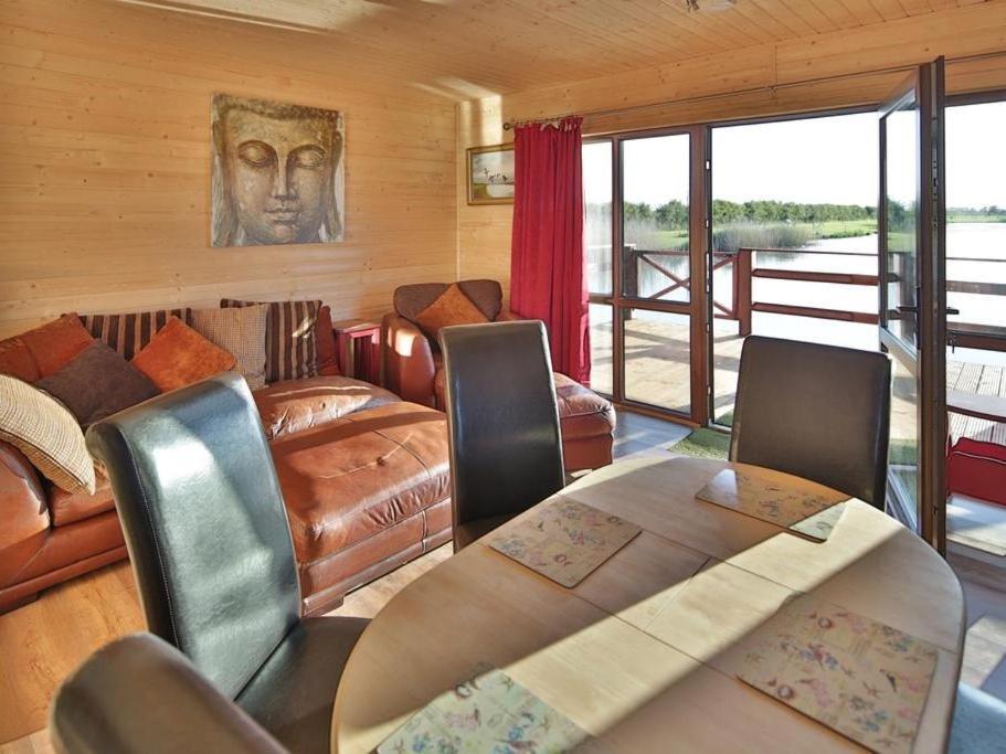 Lakeside Fishing Lodges Boston Buitenkant foto
